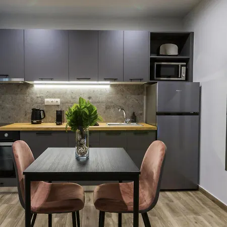 Apartment Raise Averof Serviced