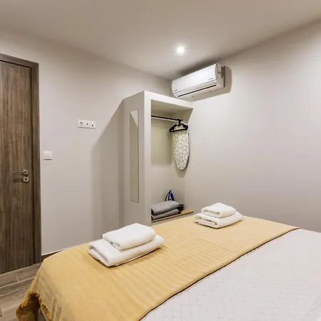 Apartment Raise Averof Serviced Athens