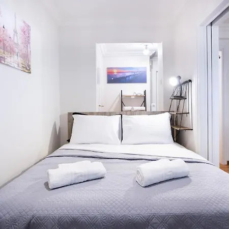 Glamorous In Kolonaki Apartment *