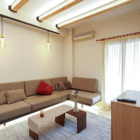 Cozy / 2' From Metro Station Athens