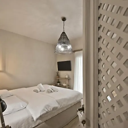 Stylish At Pagrati Apartment