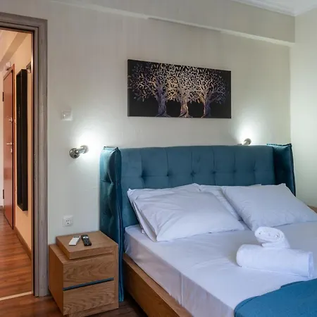 Luxury Overlooking The Citadel Of Tsakas Apartment