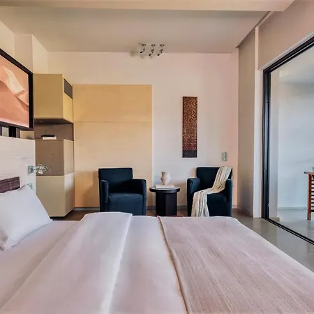 Life Gallery Hotel