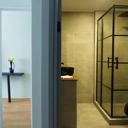 Sani Deluxe Home- Monastiraki Square - Brand New Apartment *