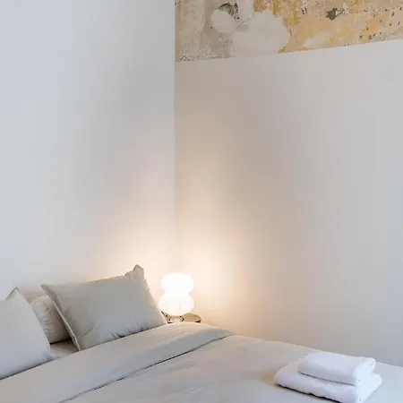 Apartment Charlie *