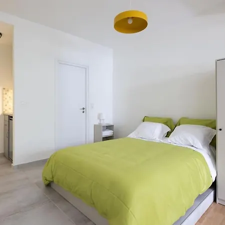 Fully Renovated Cosy Downtown Exarcheia!