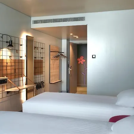 Moxy فندق