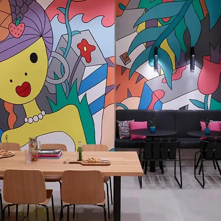 فندق Moxy 3*