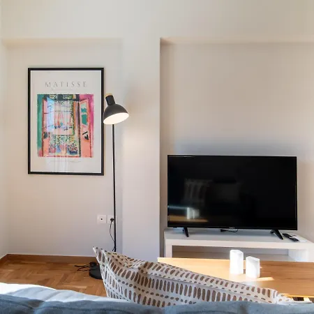 Aparthotel Aris123 By Smart Cozy Suites: Athens