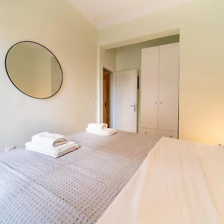 Aris123 By Smart Cozy - In The Heart Of - 5 Minutes From Metro - Available 24hr 3* Athene