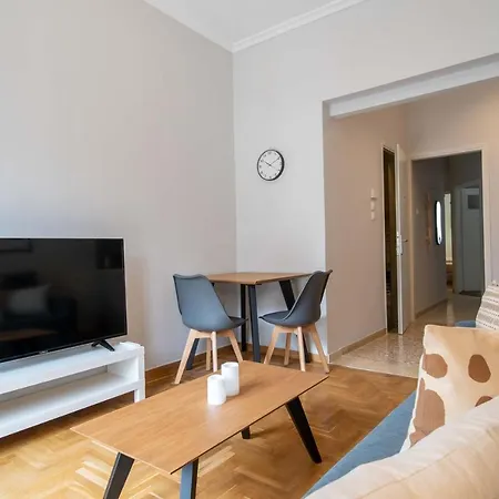Aris123 By Smart Cozy Suites: 3*