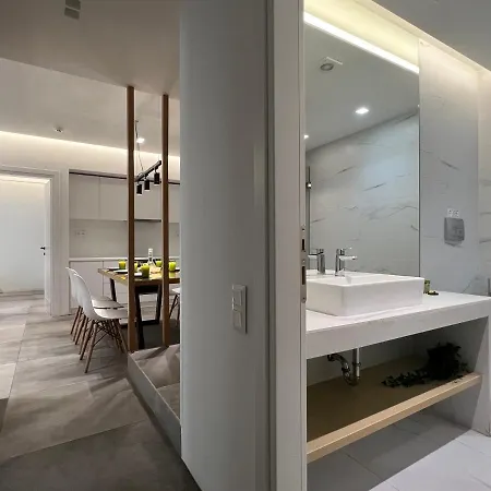The Dazzling Glimpse Acropolis Apartment Athens