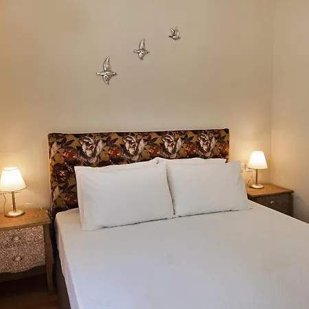 Bentzi Boutique 4 Apartment Athens