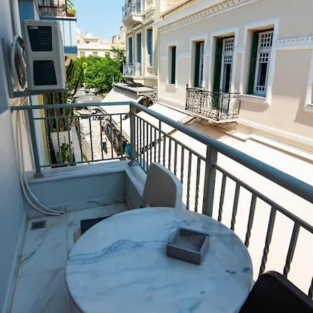 Plaka Nefeli Elegant Urban Retreat In Historic Heart