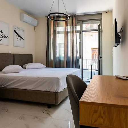 Apartment Plaka Nefeli Elegant Urban Retreat In Historic Heart Athens