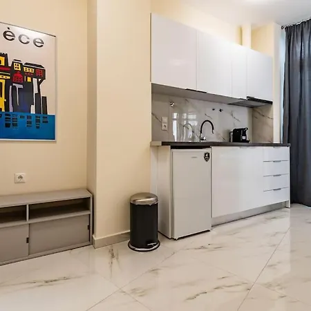 Plaka Nefeli Elegant Urban Retreat In Historic Heart Athens