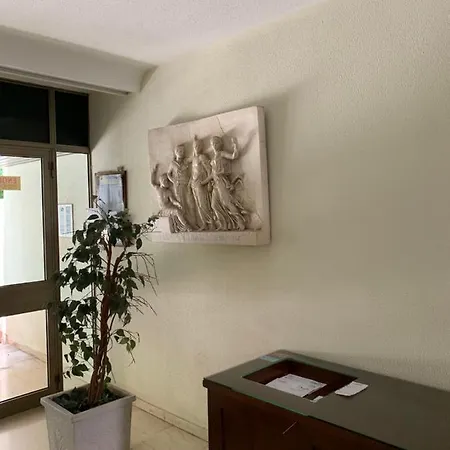 Apartment Lovely Faliro Next To The Sea.