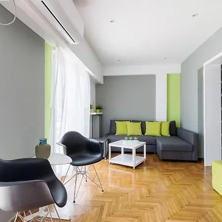Sunlit 2br Oasis In Metaxourghio 3min From Metro Διαμέρισμα *