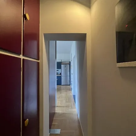 Central Apartment *