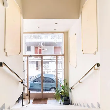 Under The Hill Apartment