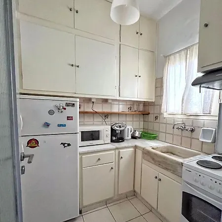 Mario's Comfortable Local Apartment, Next To Metro Station, Close To Acropolis * Athens