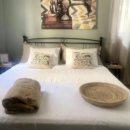 Simple Cosy Apartment Athens
