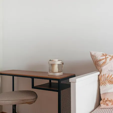 Comfortable 2 Bd Close To Archeological Museum Apartment