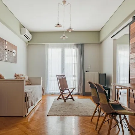 Comfortable 2 Bd Close To Archeological Museum Athens