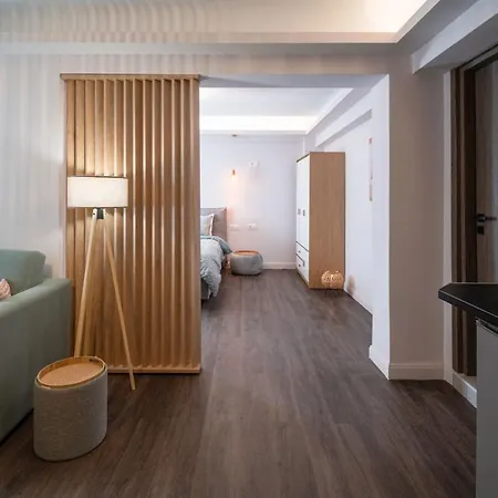 Niki - Cosy In The Historical Center Of Apartment Athens