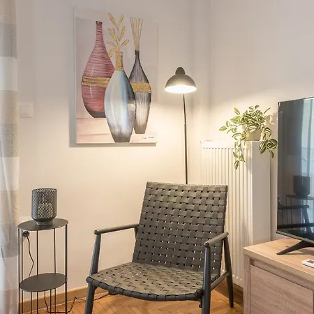 Gem In Koukaki Apartment *