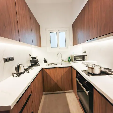 Ako12 - New, Stylish, Bright, Balcony * أثينا