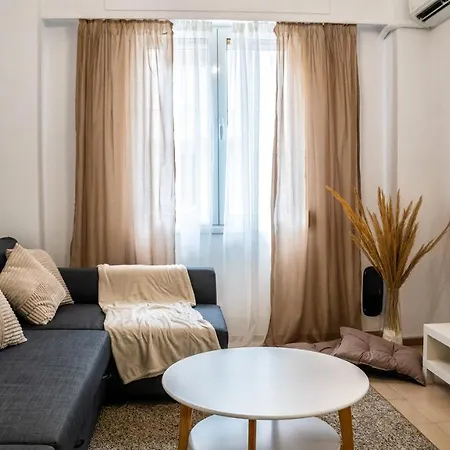 Apartament Lux Garden Near Acropolis In The Heart Of