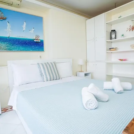 Endless Blue In Glyfada Apartment