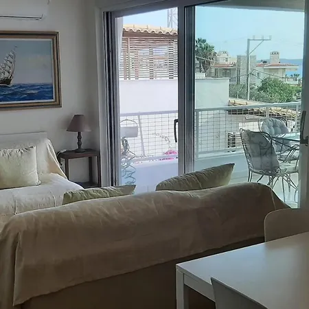 το σπίτι του καπετάνιου στη βουλιαγμένη Apartment