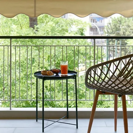 Acropolis Deluxe 1br Apartment