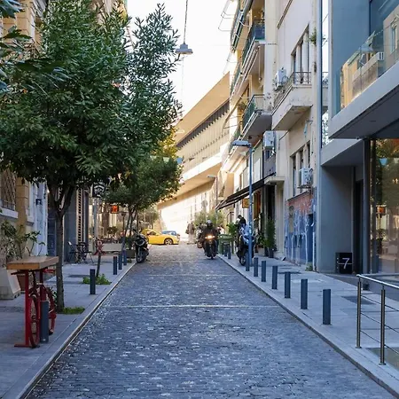 Acropolis Deluxe 1br Apartment Athens