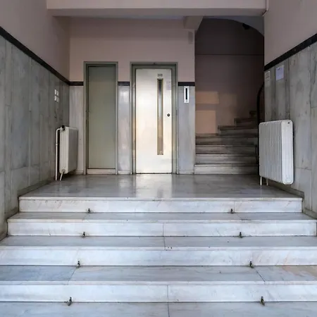 Acropolis Deluxe 1br