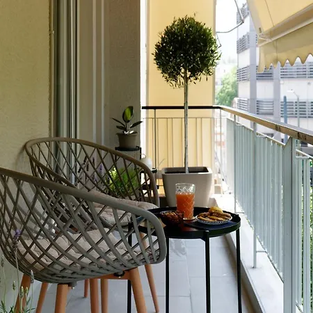Acropolis Deluxe 1br Apartment *
