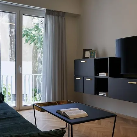 Apartment Little Gem: Modern Urban Retreat *