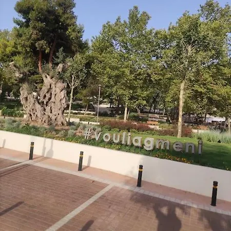 Vouliagmeni Riviera Center Between And Athens