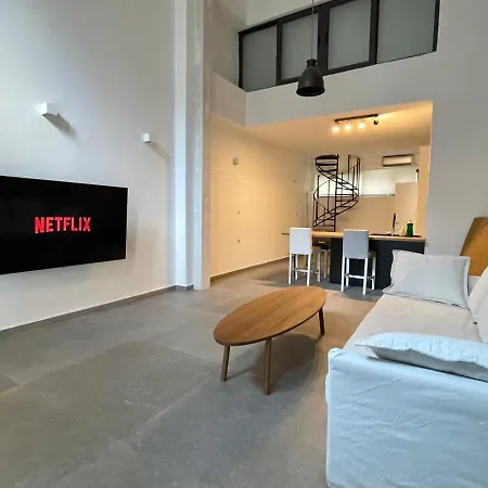 Apartment Loft Studio In Pagrati *