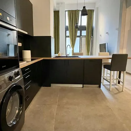 Loft Studio In Pagrati Apartment *