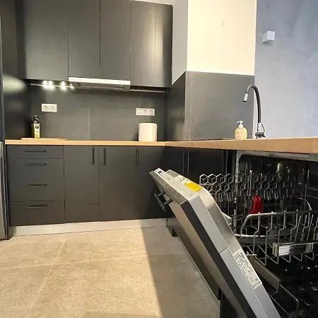 Loft Studio In Pagrati Apartment *