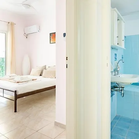 Apartment Your Perfect Place 1min From Kato Patissia Station -100mbps Athens