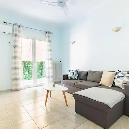 Your Perfect Place 1min From Kato Patissia Station -100mbps Apartment *
