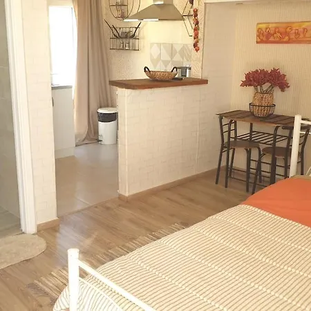 καλινοβου 1 κευελπιδων πεδιον αρεωσ Apartment Athens