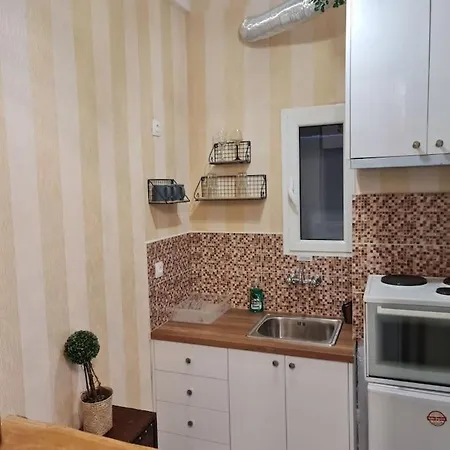 Apartment 106 ιπποκράτους