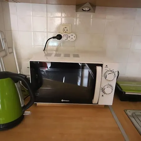A Cozy Modern 4 Minutes Walk From Metro * Athens