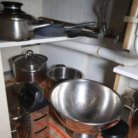 A Cozy Modern 4 Minutes Walk From Metro * Athens