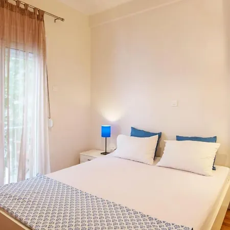Quiet Central Apt In Picturesque Pagrati Apartment *